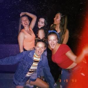 Meet your Posher, Seana